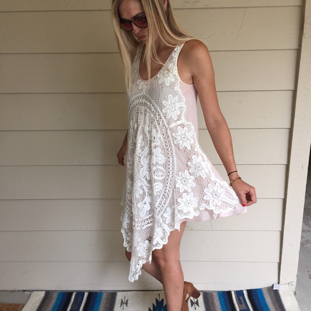 💕Urban Outfitters Floral Crochet Dress